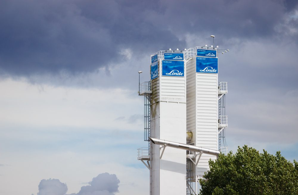 Image for Linde and Praxair Create the World’s Largest Industrial Gas Company