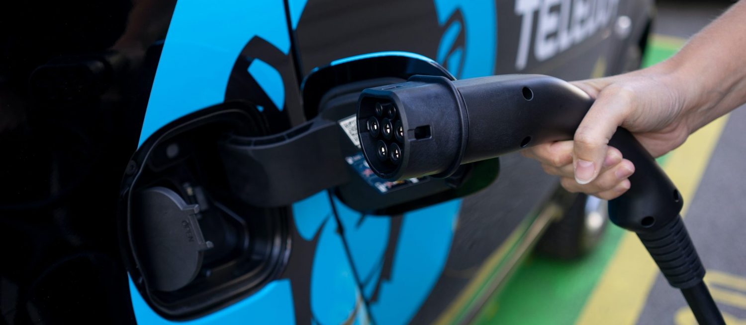 Image for Could Hydrogen Fuel Cell Automobiles Make a Comeback?